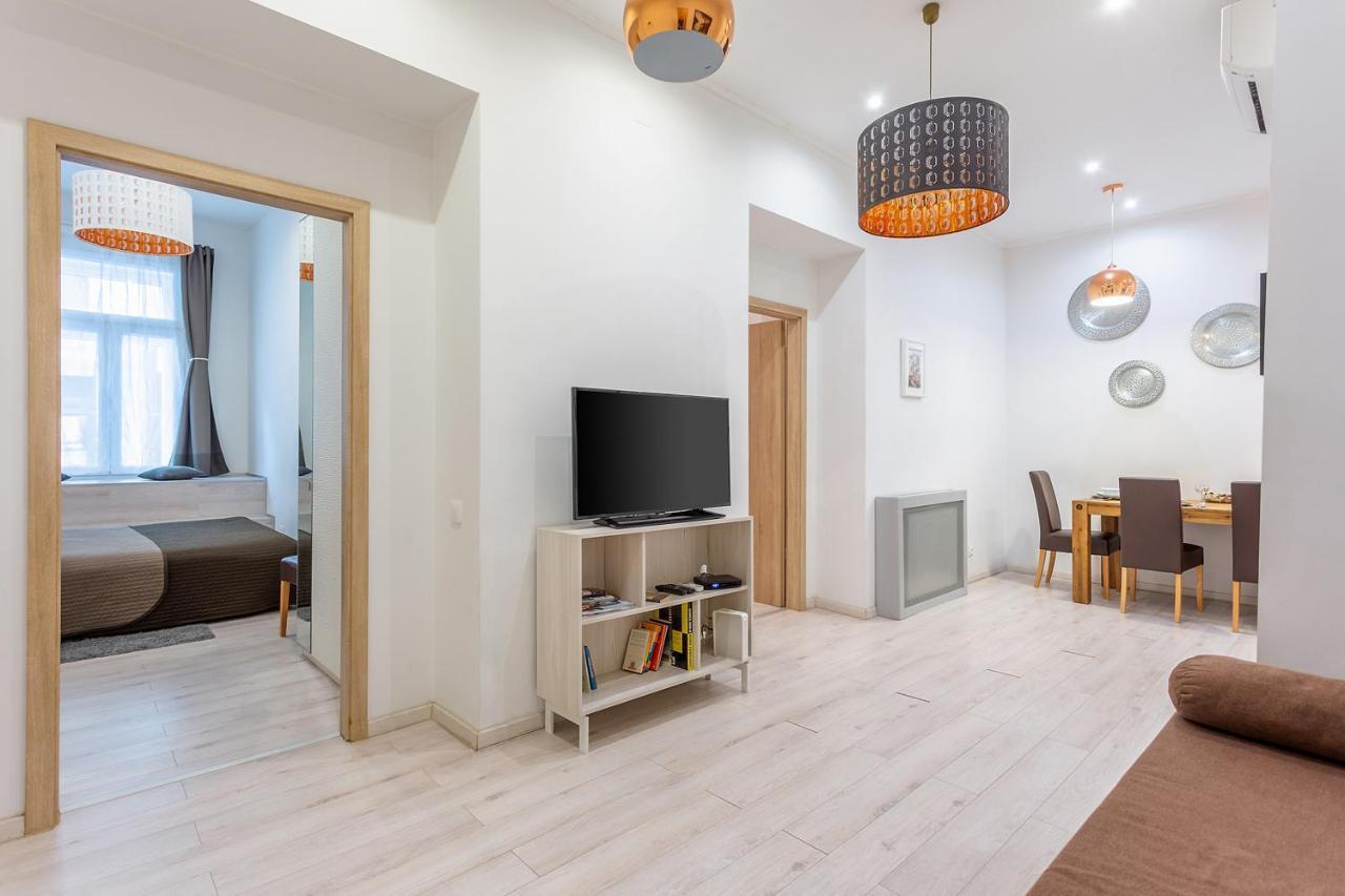 Goldcentral Apartment Dob ブダペスト エクステリア 写真